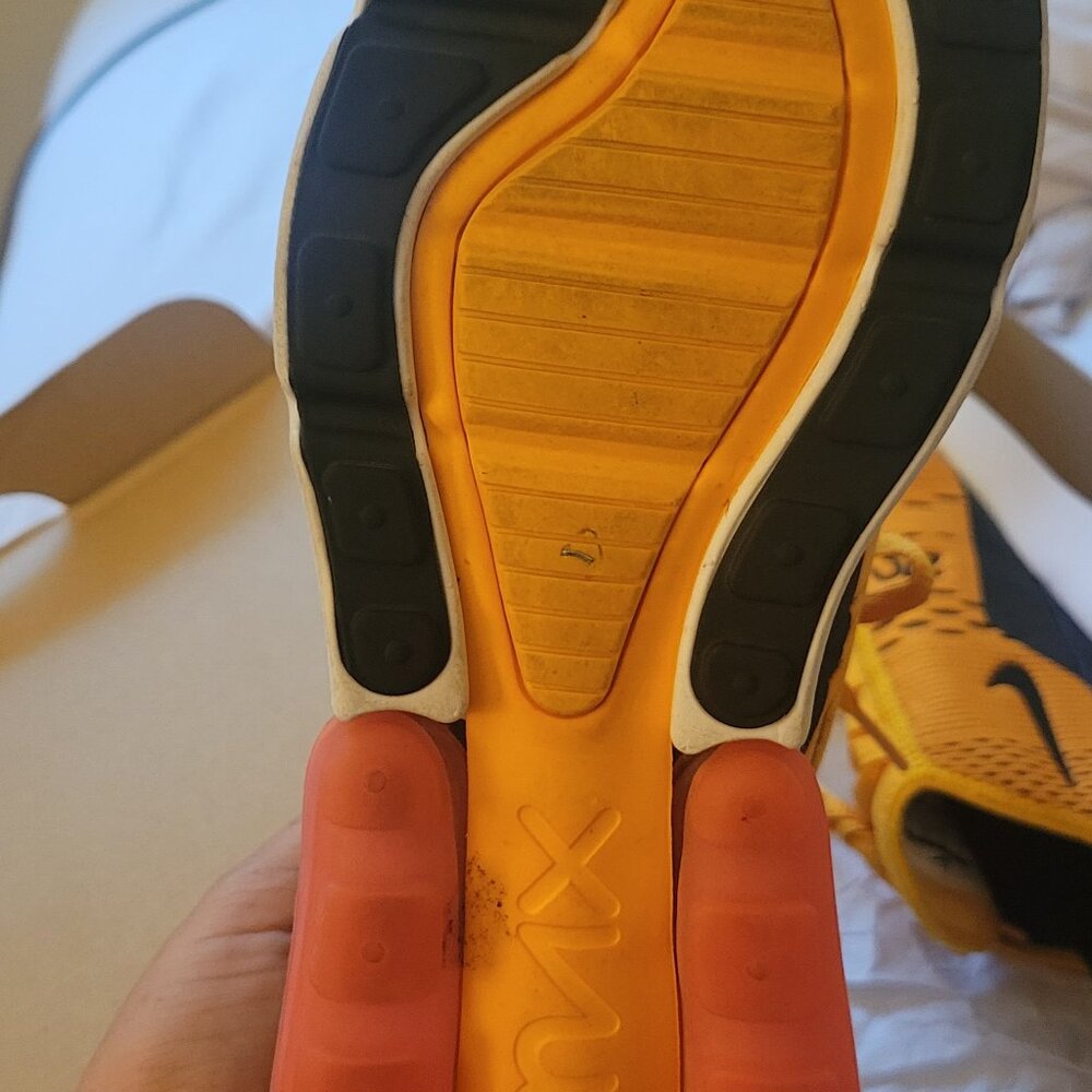 NIKE AIR MAX 270 (GS) - Picture 2 of 8